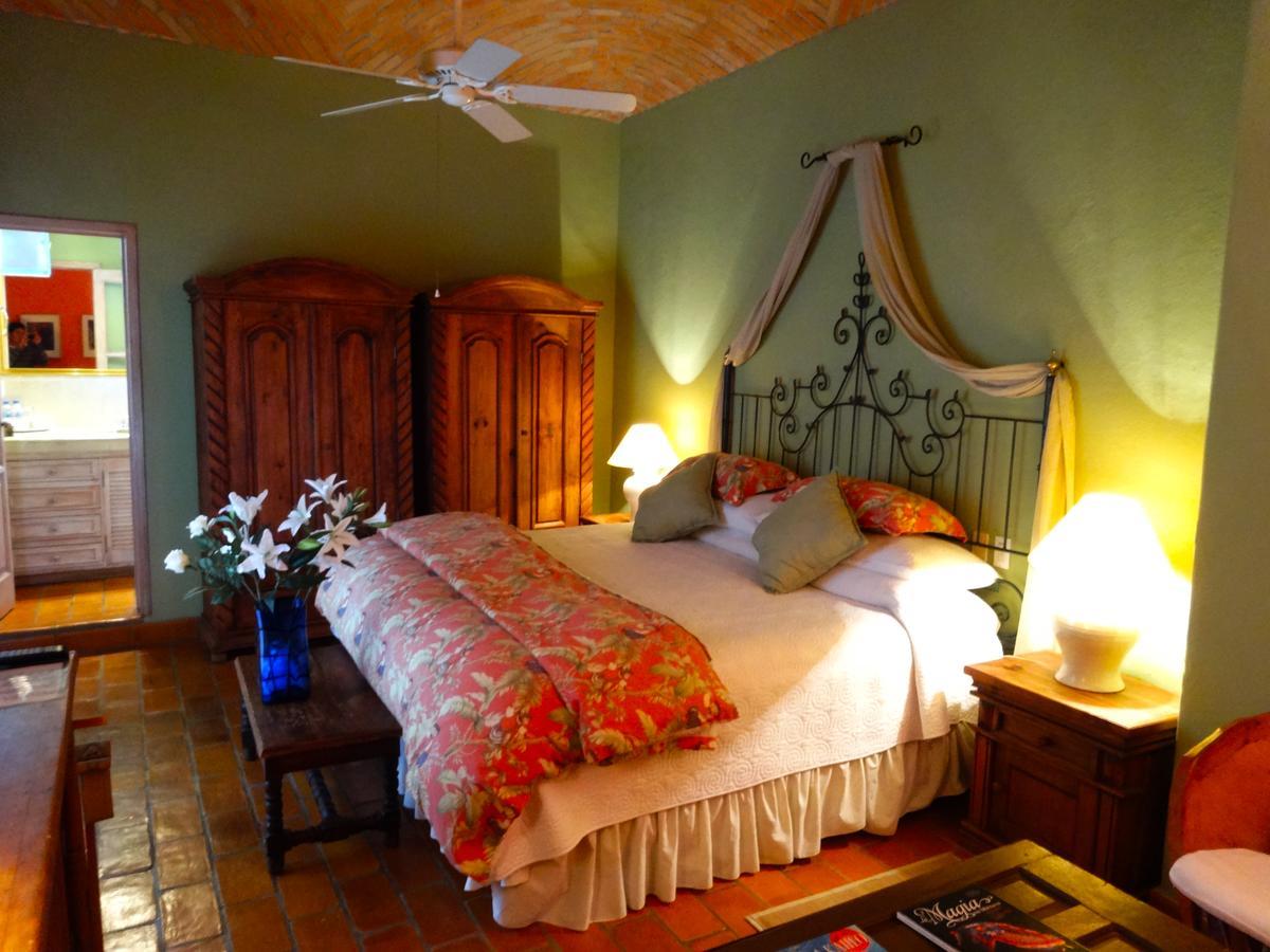 산미겔데아옌데 Casa Calderoni B&B 외부 사진